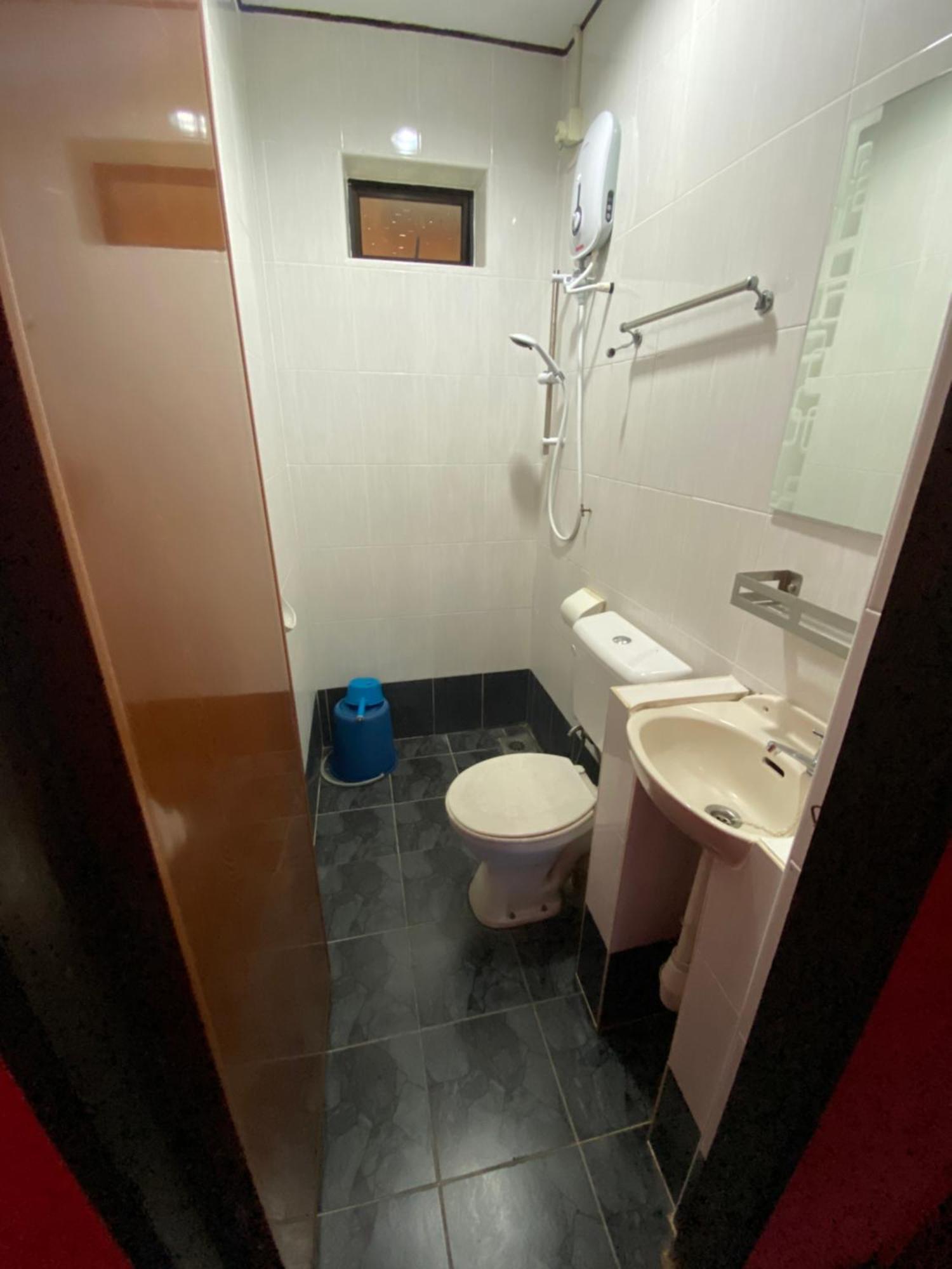 Nazri'S Place 2 Kampong Ayer Batang Room photo