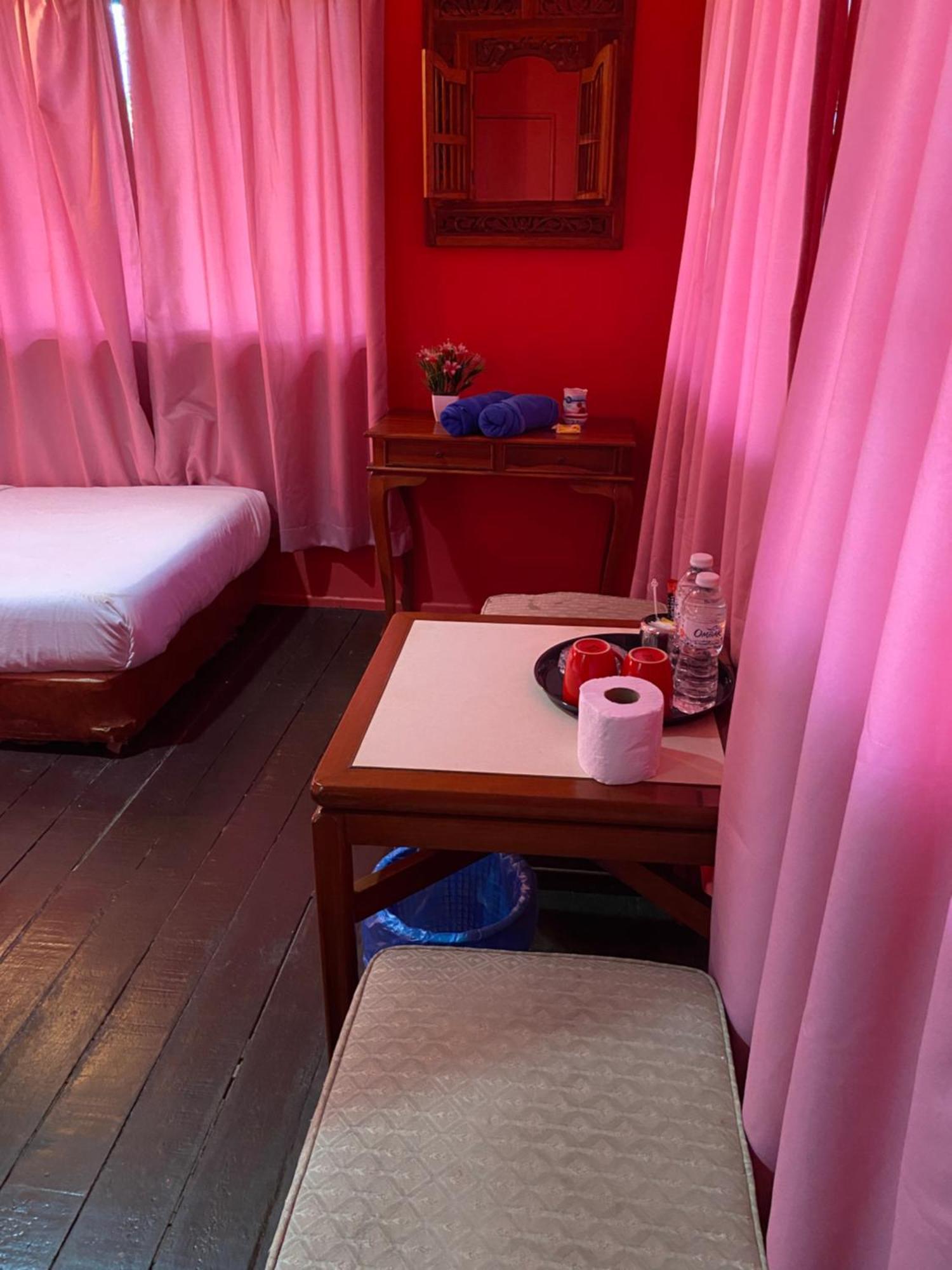 Nazri'S Place 2 Kampong Ayer Batang Room photo